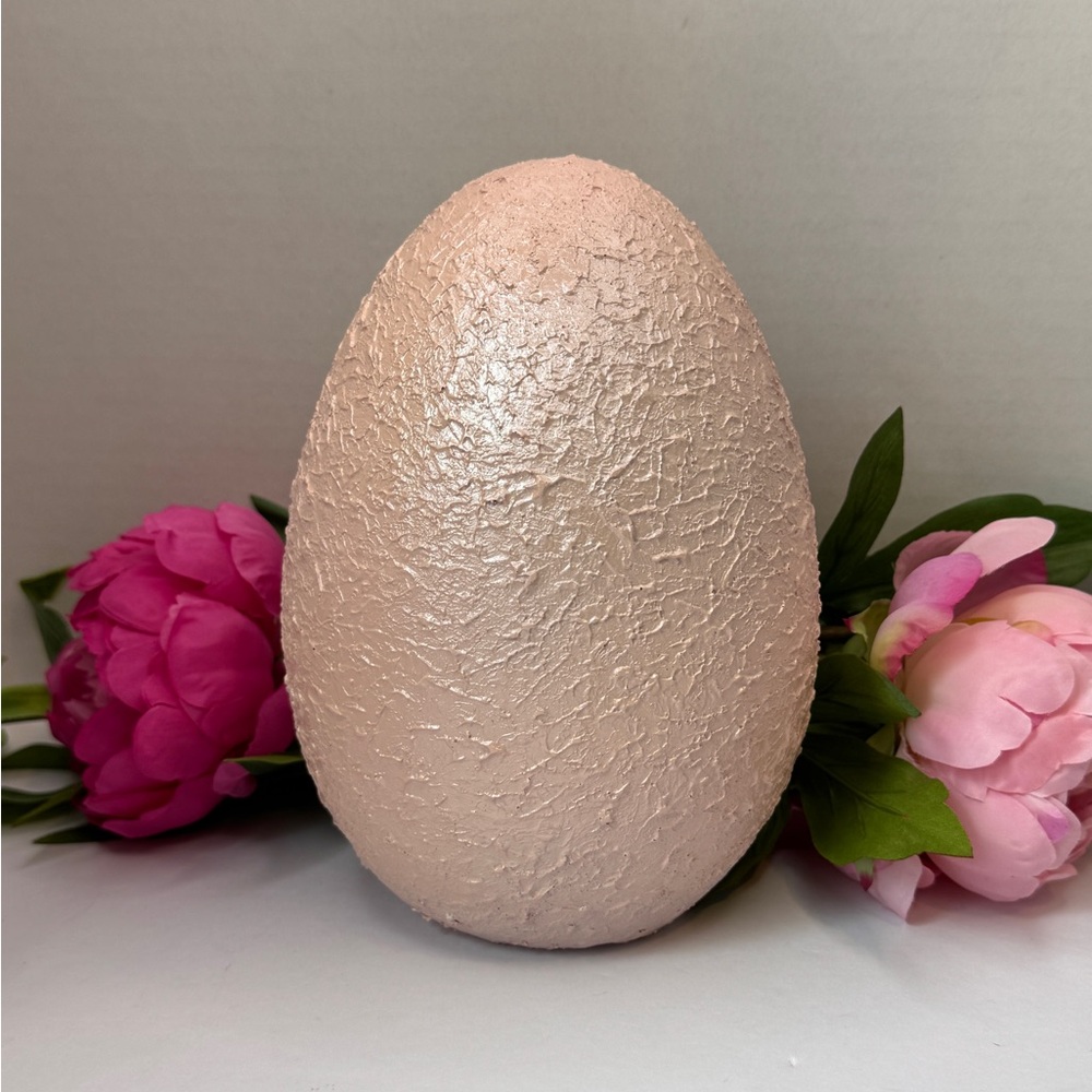 🐇 Easter! Textured Pink Easter Egg